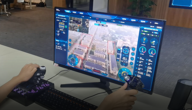 Flexible control by virtual controller or physical control stic